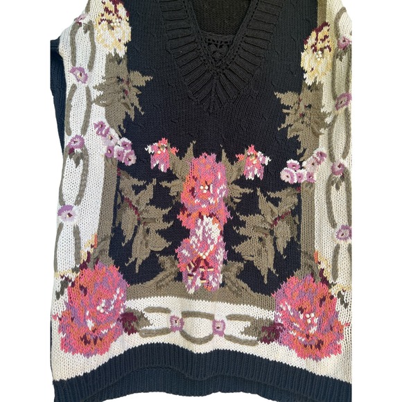 Vintage Studio by Michelle Stuart floral knit sweater size medium - Picture 2 of 4